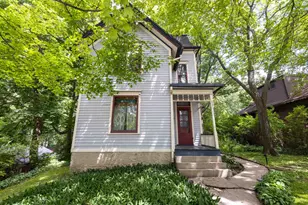 925 C St, Rockford, IL 61107 - Photo 1
