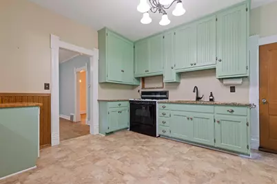 925 C Street, Rockford, IL 61107 - Photo 2