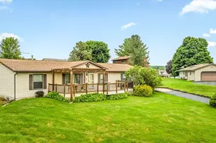 63 Delburne Dr, Lake Summerset, IL 61019 - Photo 2