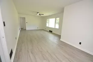 2020 N Rockton Ave, Rockford, IL 61103 - Photo 4