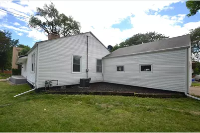 2020 N Rockton Avenue, Rockford, IL 61103 - Photo 2