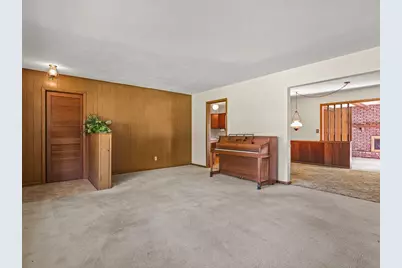 7564 Ivory Court, Rockford, IL 61108 - Photo 6