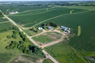 30319 Brookville A&b Rd, Lanark, IL 61046 - Photo 2