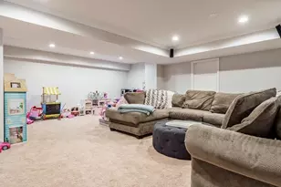3303 Lafayette St, Elgin, IL 60124 - Photo 26