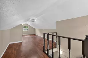 418 E Greenview Ave, Machesney Park, IL 61115 - Photo 16