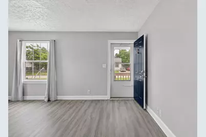418 E Greenview Avenue, Machesney Park, IL 61115 - Photo 4