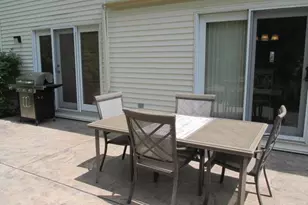 1052 Burke Dr, Freeport, IL 61032 - Photo 10