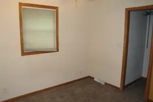 521 Olive Ct, Loves Park, IL 61111 - Photo 10