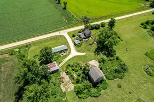 8983 Cemetery Rd, Winnebago, IL 61088 - Photo 62