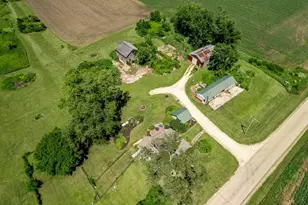 8983 Cemetery Rd, Winnebago, IL 61088 - Photo 60