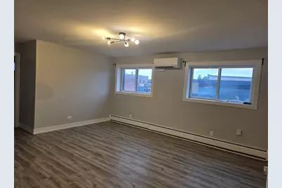 304 W Main Street, Genoa, IL 60135 - Photo 12
