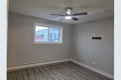 304 W Main Street, Genoa, IL 60135 - Photo 16