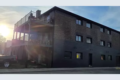 304 W Main Street, Genoa, IL 60135 - Photo 1