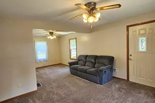 603 John St, Pecatonica, IL 61063 - Photo 6