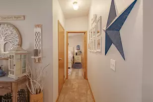5519 Autumnash Ln, Machesney Park, IL 61115 - Photo 6