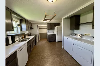 208 E Broad Street, Mount Carroll, IL 61053 - Photo 6