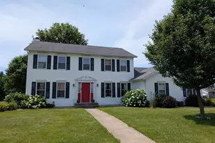 1891 Indian Springs Ct, Freeport, IL 61032 - Photo 1
