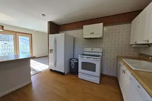 5773 Kirkwood Dr, Rockford, IL 61109 - Photo 12