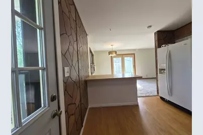 5773 Kirkwood Drive, Rockford, IL 61109 - Photo 10