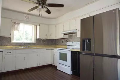 703 Maple Avenue, Machesney Park, IL 61115 - Photo 2