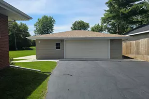 4850 Fielding Rd, Rockford, IL 61102 - Photo 6