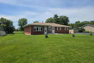 4850 Fielding Rd, Rockford, IL 61102 - Photo 2