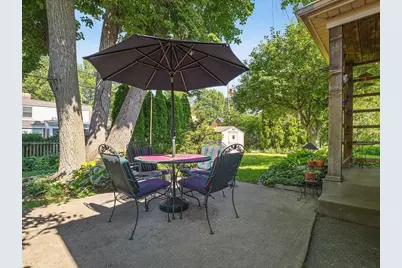 612 N Oak Knolls Avenue, Rockford, IL 61107 - Photo 38