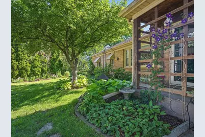 612 N Oak Knolls Avenue, Rockford, IL 61107 - Photo 40