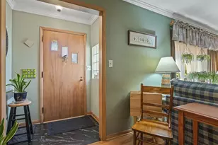 612 N Oak Knolls Ave, Rockford, IL 61107 - Photo 8