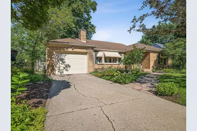 612 N Oak Knolls Avenue, Rockford, IL 61107 - Photo 2