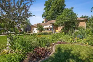 612 N Oak Knolls Ave, Rockford, IL 61107 - Photo 4