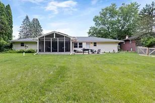 1951 Valencia Dr, Rockford, IL 61108 - Photo 36