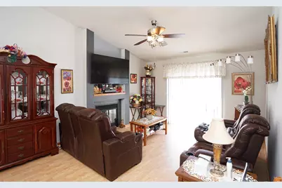7685 Creek Bend, Rockford, IL 61114 - Photo 8