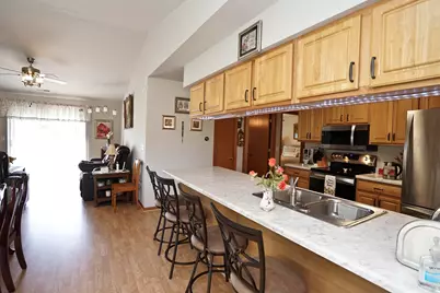 7685 Creek Bend, Rockford, IL 61114 - Photo 6