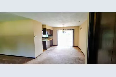 2315 Mallard Dr, Freeport, IL 61032 - Photo 4