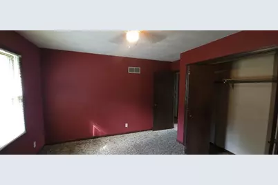 2315 Mallard Dr, Freeport, IL 61032 - Photo 10
