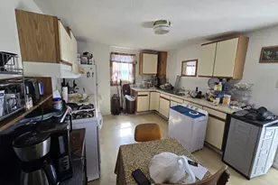 1601 Charles St, Rockford, IL 61104 - Photo 10