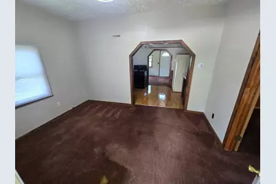 205 Pennsylvania Avenue, Loves Park, IL 61111 - Photo 2