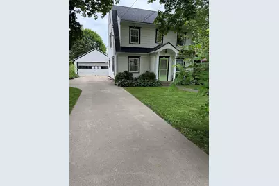 1526 W Lincoln Boulevard, Freeport, IL 61032 - Photo 2