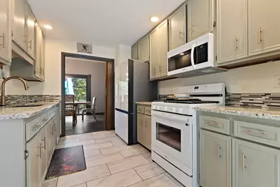 5952 Allerton Drive, Rockford, IL 61114 - Photo 12
