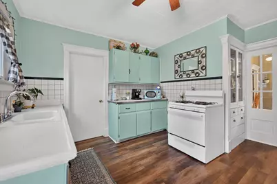 404 N Main Street, Belvidere, IL 61008 - Photo 12