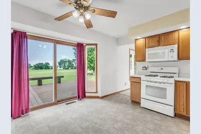 13033 Springhill Drive, Winnebago, IL 61088 - Photo 10
