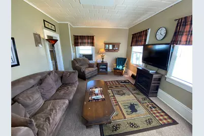 217 W Railroad Street, Lena, IL 61048 - Photo 2