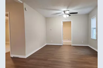 403 Loves Court, Loves Park, IL 61111 - Photo 4