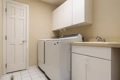 1647 Oakforest Drive, Rockford, IL 61107 - Photo 52