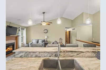 12294 Meadow Drive, Winnebago, IL 61088 - Photo 10
