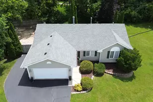 5003 Trafford, Loves Park, IL 61111 - Photo 2
