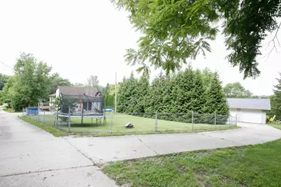 910 Stoney Point Road, Dixon, IL 61021 - Photo 44