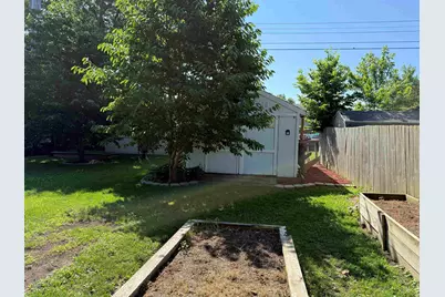 2015 W Revere Street, Freeport, IL 61032 - Photo 20