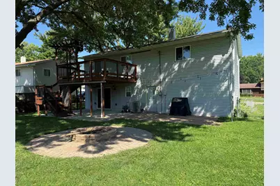 2015 W Revere Street, Freeport, IL 61032 - Photo 18